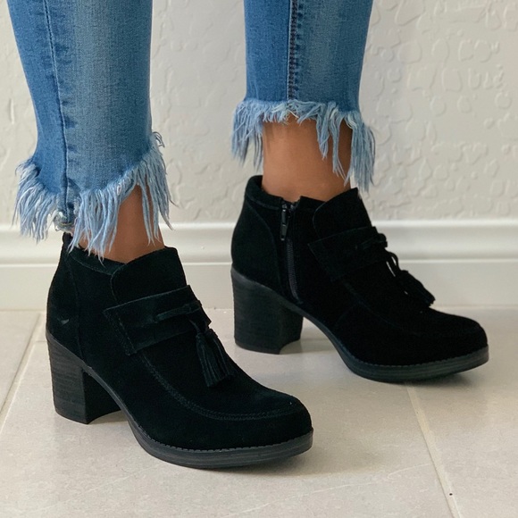 NIB Stylish Genuine Suede Tassels Shootie - Picture 6 of 8